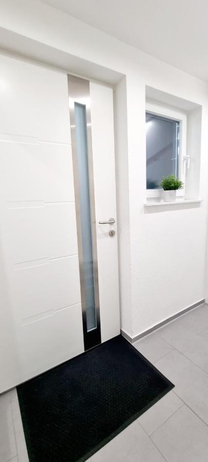 Ferienwohnung New Modern Selfcheckin Publicfreeparking Highspeed Wifi Kingsizebed Baden-Baden Exterior foto