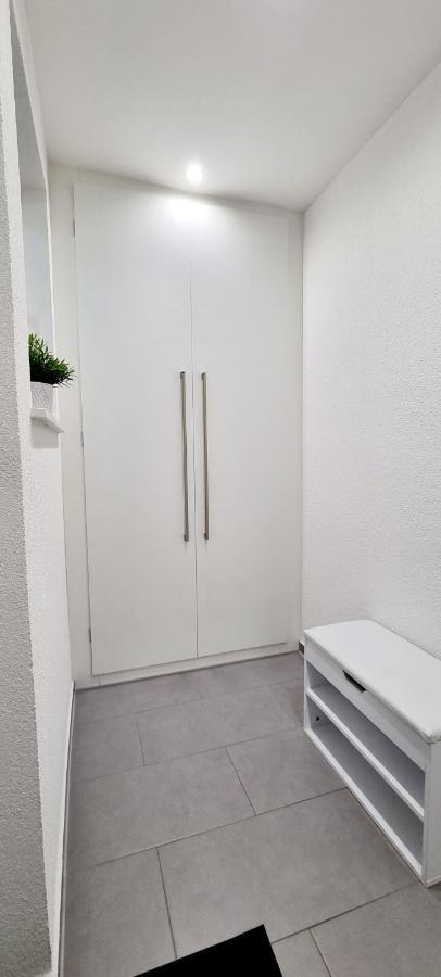 Ferienwohnung New Modern Selfcheckin Publicfreeparking Highspeed Wifi Kingsizebed Baden-Baden Exterior foto